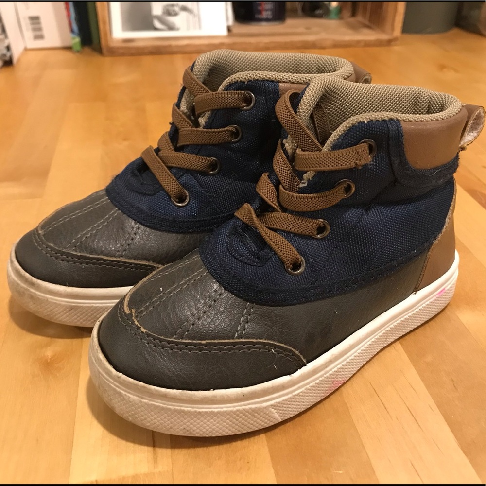 Toddler shoes sz 8